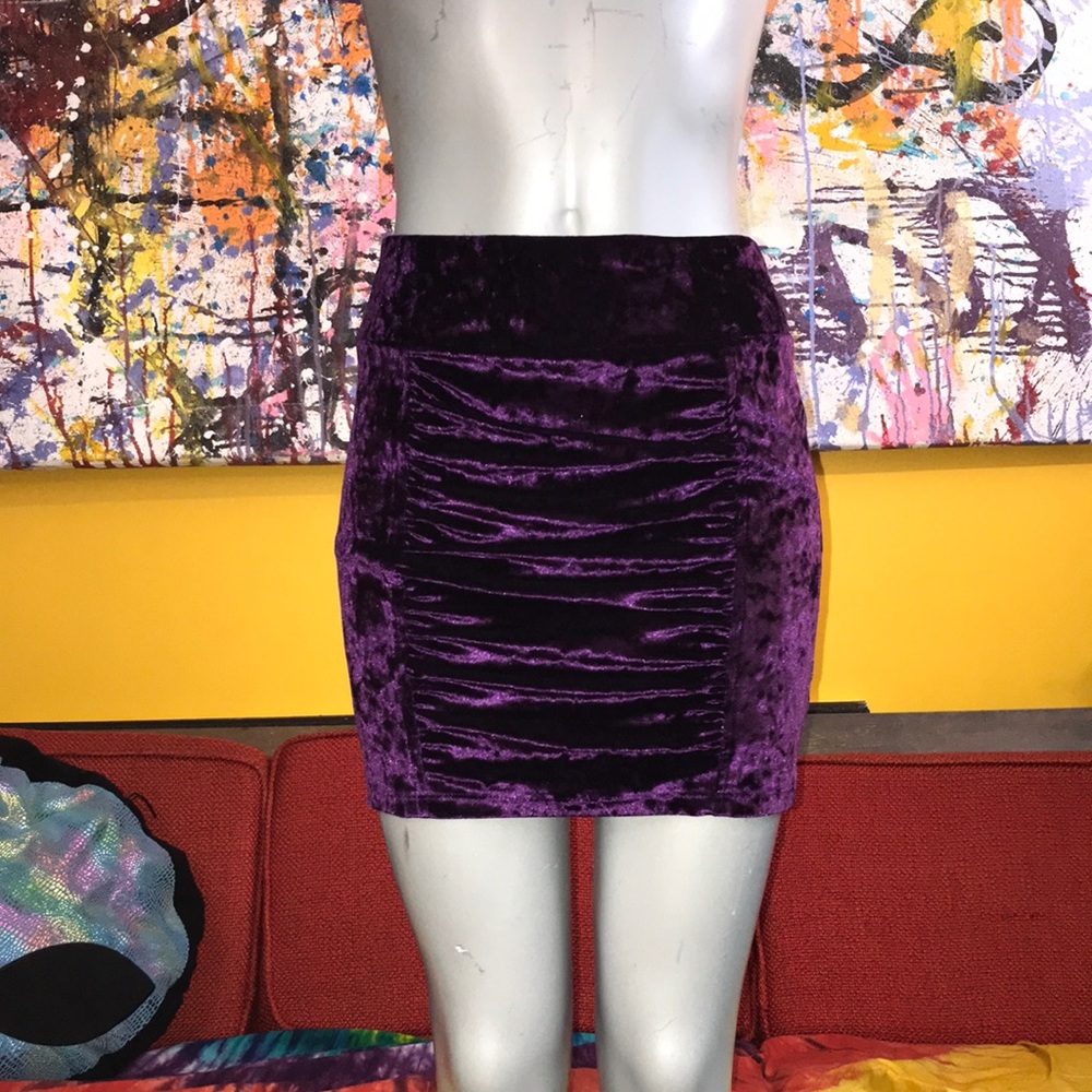 Vintage Y2K Goth purple velvet mini bodycon skirt